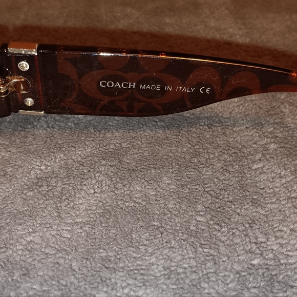 Coach sunglasses - Picture 3 of 5